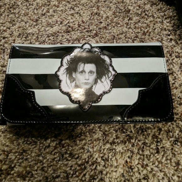 GG Rose Handbags - Edward Scissorhands wallet
